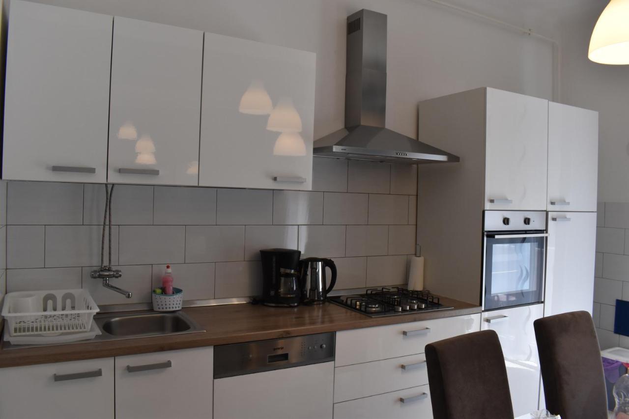 Apartment Riviera Pula Extérieur photo