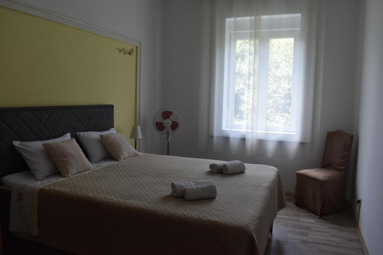 Apartment Riviera Pula Extérieur photo