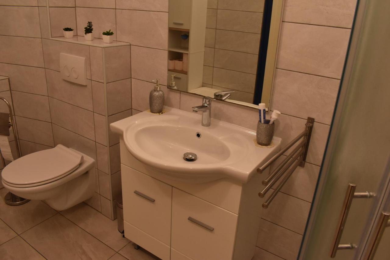 Apartment Riviera Pula Extérieur photo